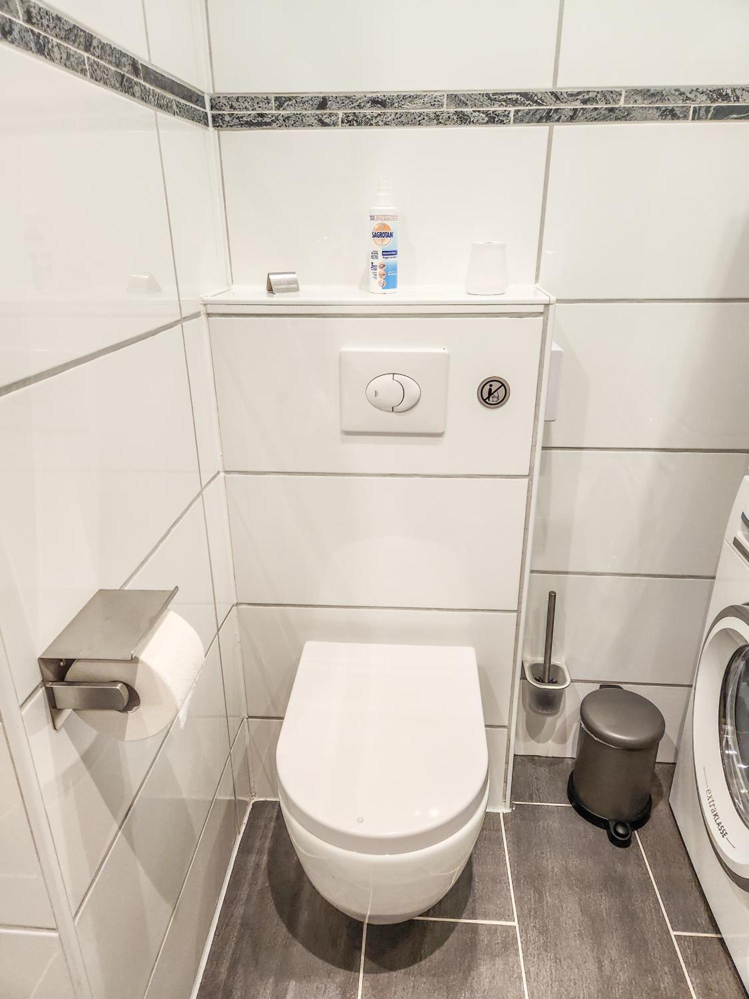 Geli Homes L1 - 2X Zimmer, 2X Kingsize Bett, 1 Bis 4 Personen, Parkplatz, Tv, Wifi, Top Kueche, Kaffee, Tee Люнен Экстерьер фото