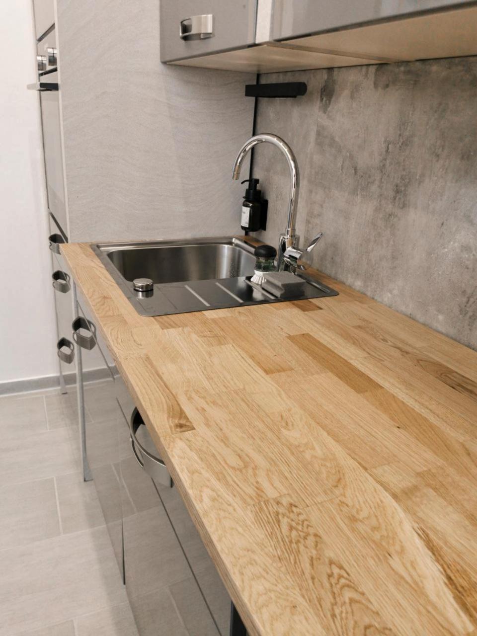 Geli Homes L1 - 2X Zimmer, 2X Kingsize Bett, 1 Bis 4 Personen, Parkplatz, Tv, Wifi, Top Kueche, Kaffee, Tee Люнен Экстерьер фото